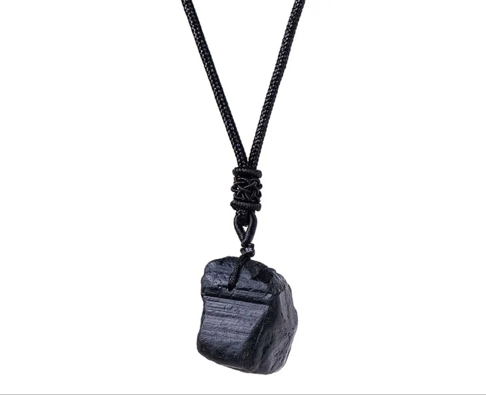 Collier avec Pendentif en Tourmaline Noire Brute – Cristal Naturel NeoSpiritum