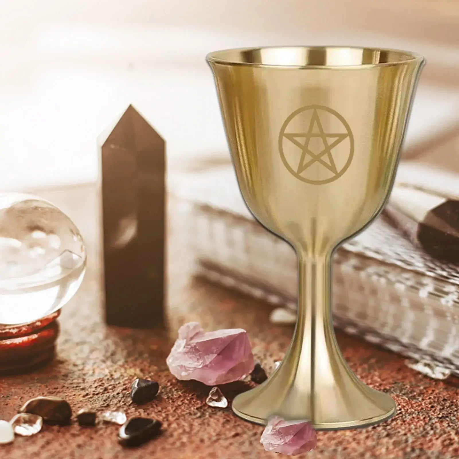 Calice Pentagramme Doré – Accessoire pour Autels et Rituels Spirituels NeoSpiritum