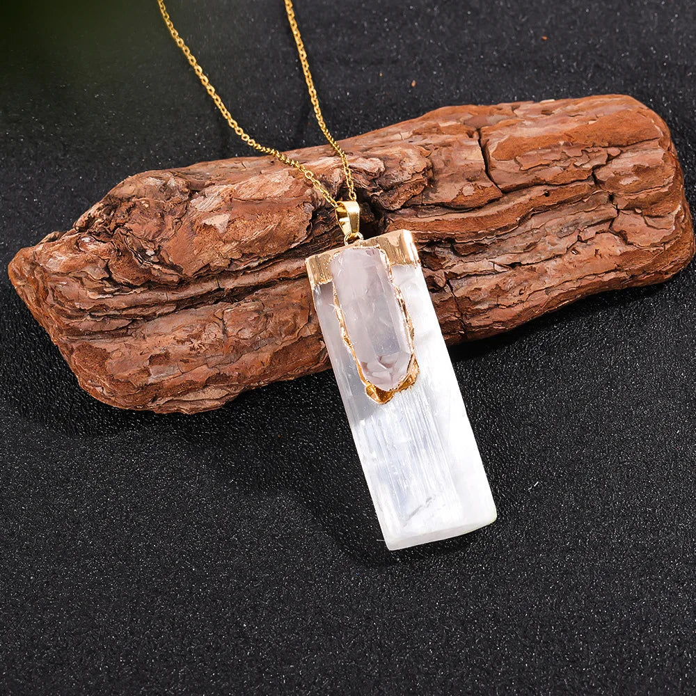 Collier avec Pendentif en Pointe de Cristal Naturel et Sélénite NeoSpiritum